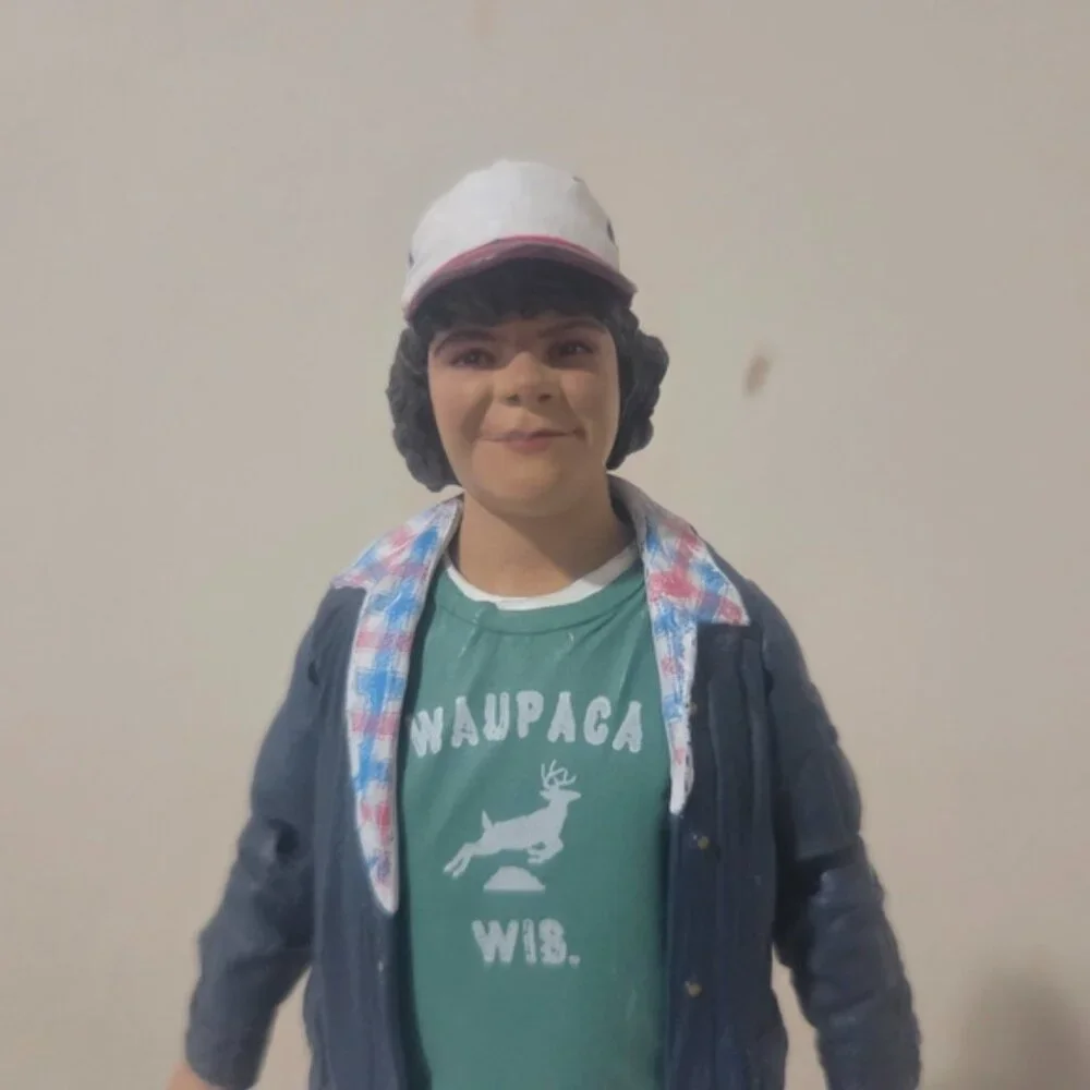 Stranger Things Dustin Action Figure Netflix by Mcfarlane Toy 2018 - Picture 2 of 8